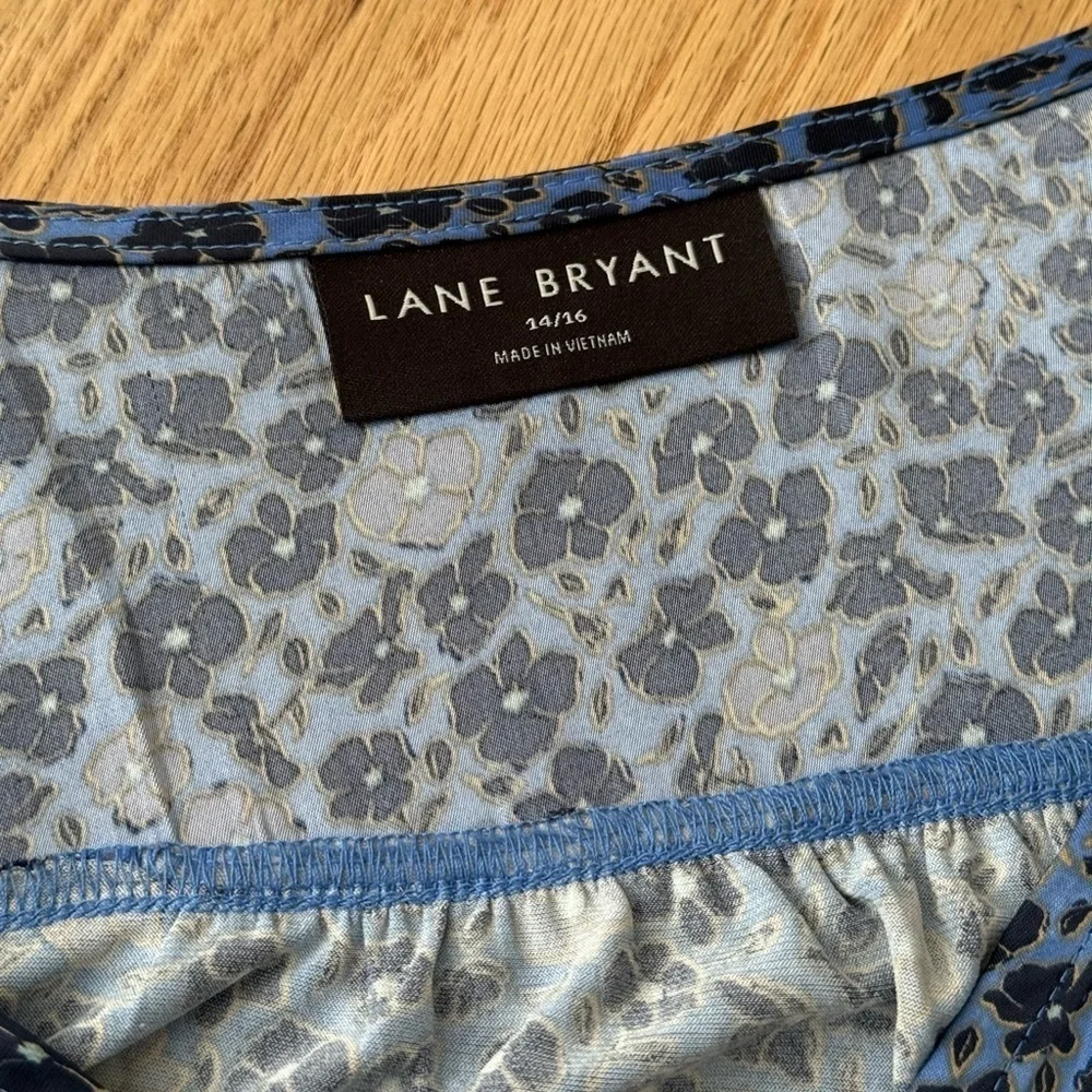 Lane Bryant Ruched Button-Front Knit & Woven Blouse Blue Floral Plus Size 14/16 - Picture 5 of 11